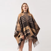 Poncho Feminino de Inverno - Cloak