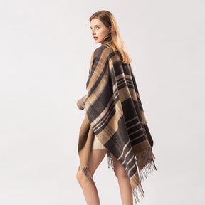 Poncho Feminino de Inverno - Cloak