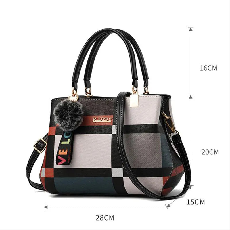 Bolsa Feminina de Designer com Detalhes em Costura - Checkered Charm