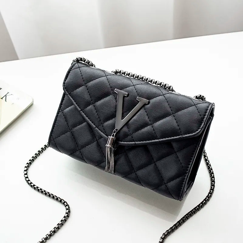 Bolsa Feminina Crossbody Acolchoada com Tassel - Elegance Quilted