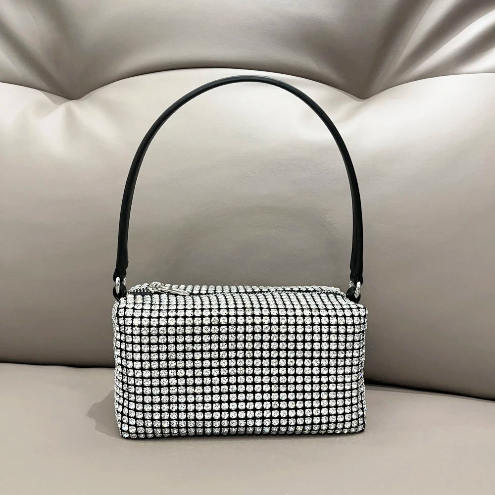 Bolsa de Mão com Strass e Brilho Prateado - Glamour Cristalino